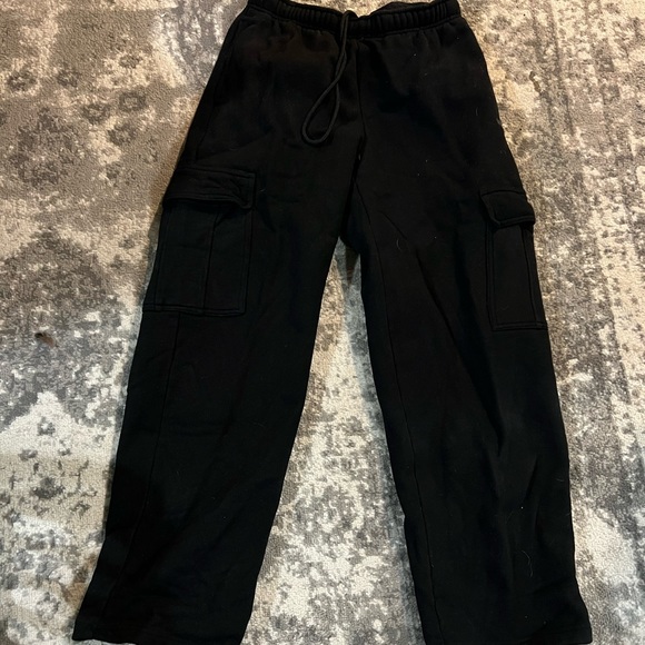 Aritzia Pants & Jumpsuits Aritzia The Cargo Sweats By Tna Size